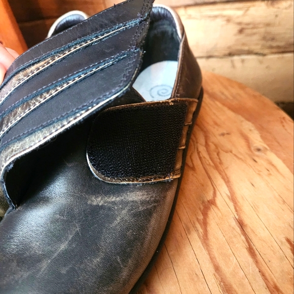 NAOT RAPOKA METALLIC DISTRESSED LEATHER WOMEN SHIE SIZE 38/ 7 - Picture 9 of 12